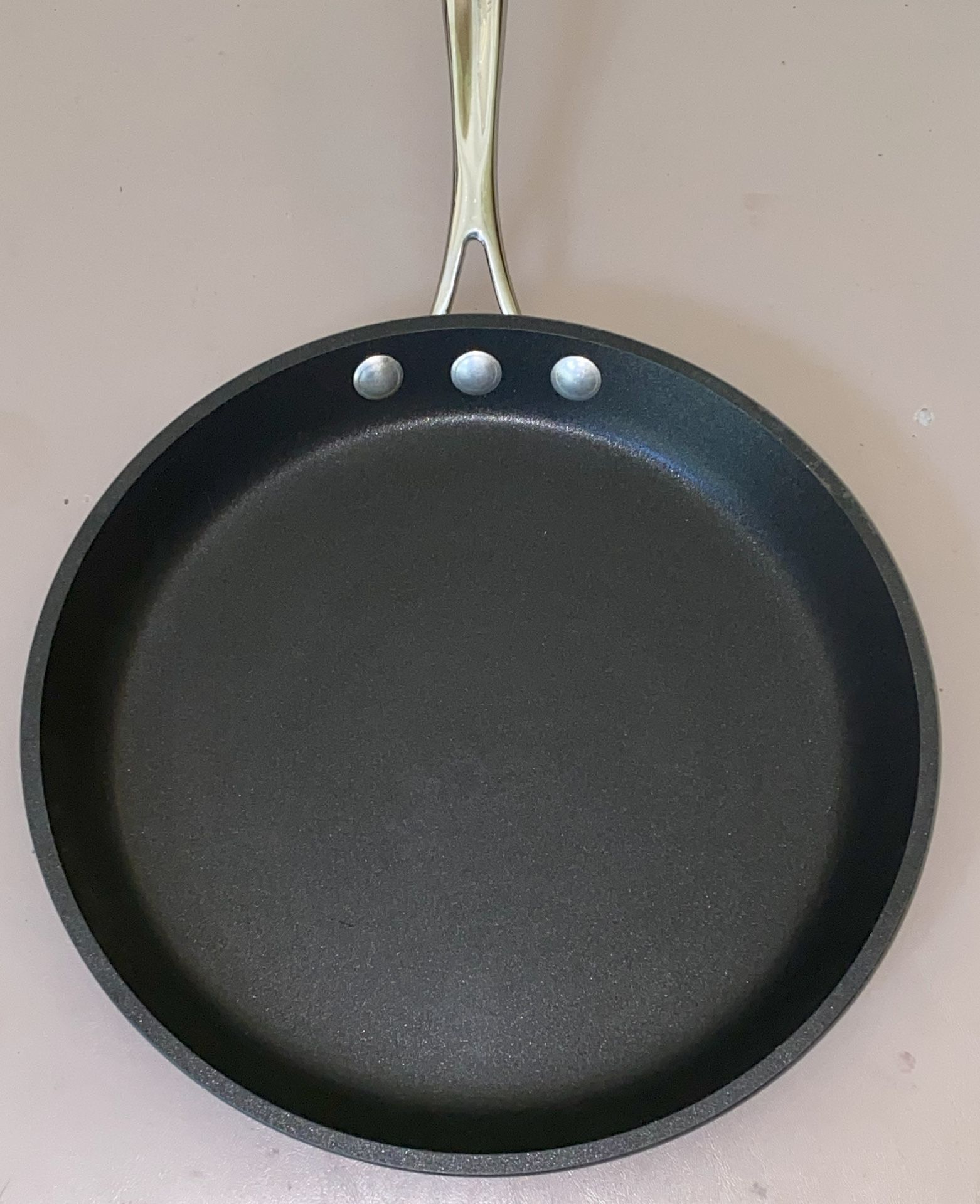 PAN – CALPHALON COMMERCIAL NONSTICK 10 INCH INTERNATIONAL GRIDDLE/CREPE TORTILLAS PANCAKES & MORE SKILLET PAN - USA MADE – MODEL 1210
