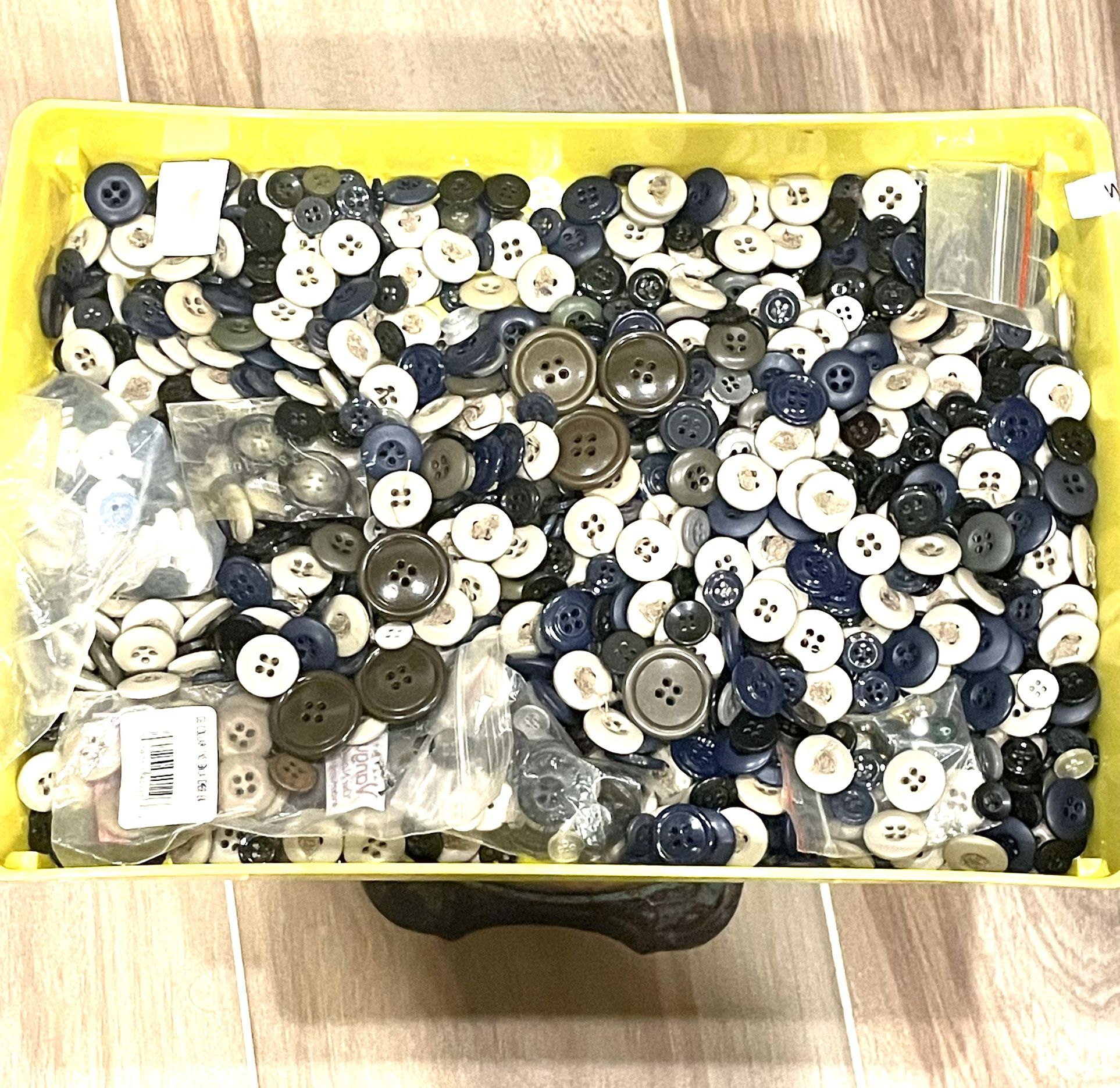 CHOICE of Vintage To Modern Buttons