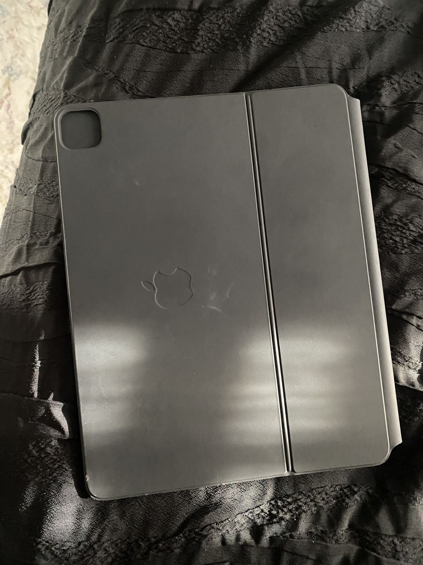 iPad Pro/Air 12.9 Apple Magic Keyboard With touchpad