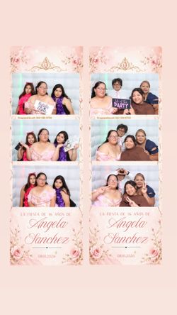 Photo Booth.     Photobooth