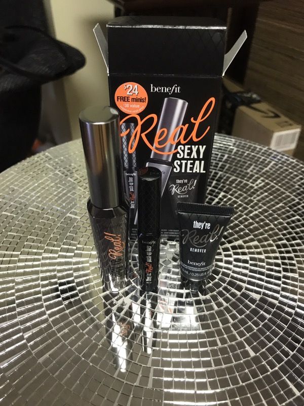 BENEFIT REAL SEXY STEAL