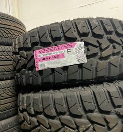 36/1350/22 amp brand tires