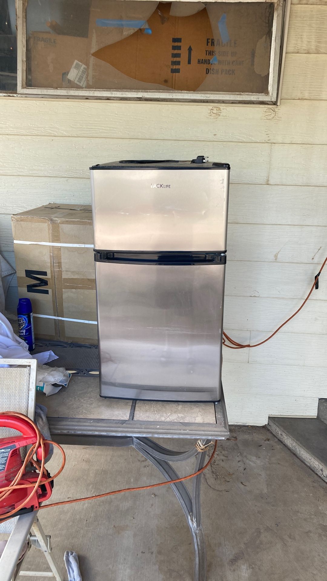 Mini fridge raider no shipping $25