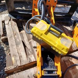 Bobcat Concrete Breaker 680