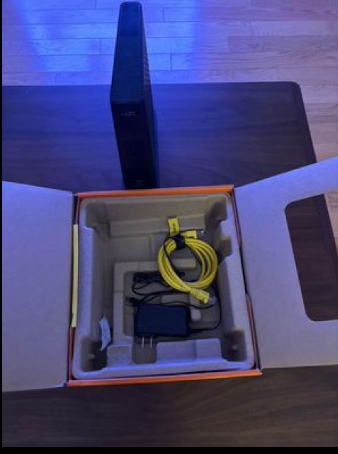 Cable Modem/dual-band wifi router arris sbg8300