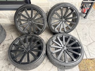 26’ Velocity GM Silverado Tahoe suburban Sierra wheels 6 lug tires