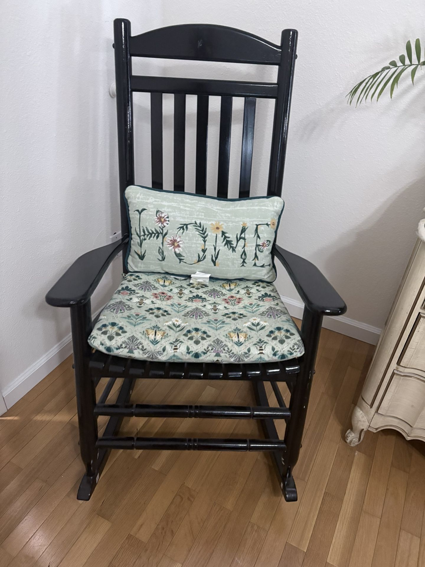 Rocking chair, black