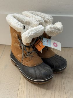 KIDS - Size: 4 - Winter Boots