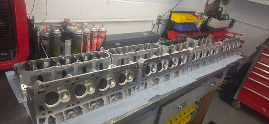 NEW LS3 heads 260cc with SS valves and dual springs