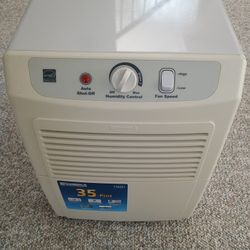 Kenmore 35-pint Dehumidifier 