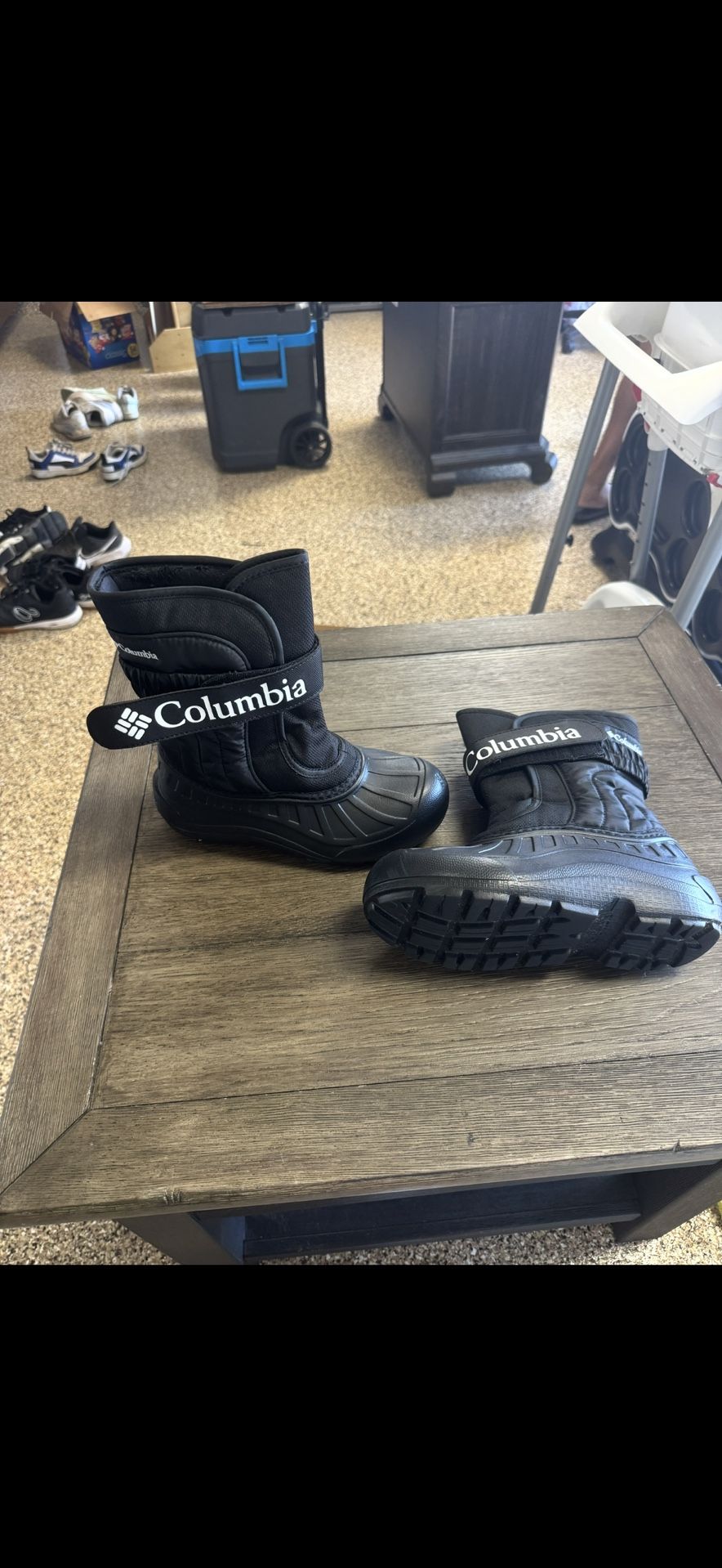 Columbia Snow Boots. Size 4 Kids