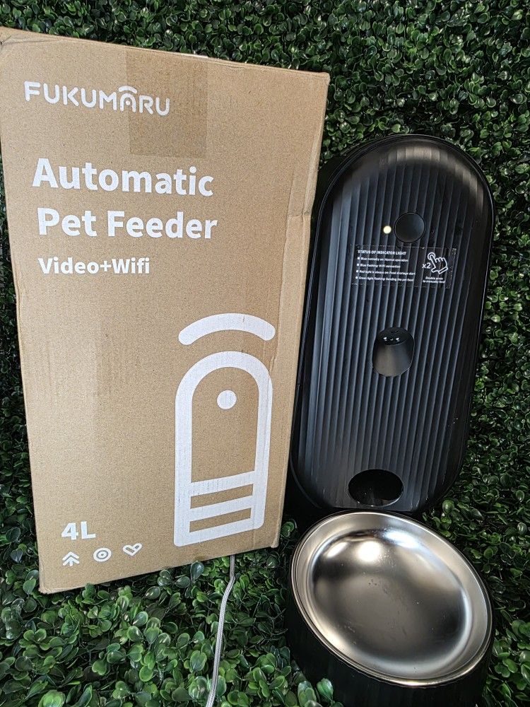 Pet Feeder With Camera