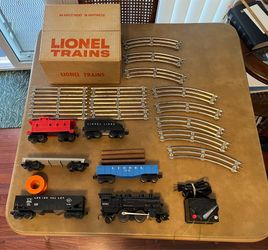 Vintage Lionel Train Set- works great
