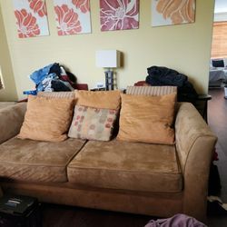 Comfy Neutral Couch + Loveseat w/ Pillows – Must Go!