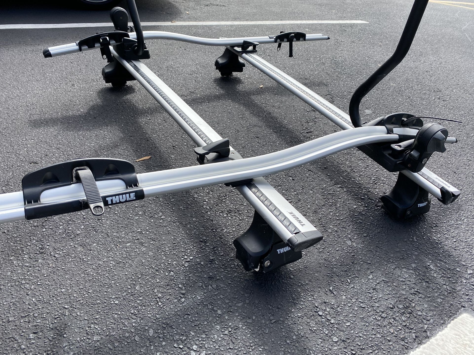 Thule Rooftop Bikes Rack
