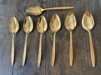 Vintage 1847 Rogers Bros CARINO Stainless International Textured 7 Oval Soup Spoons