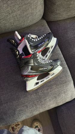 Size 8 Skates