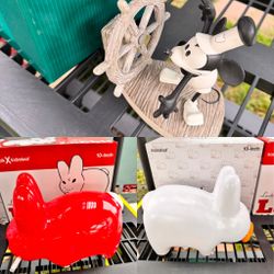 Moving Must Sell! Mickey Mouse Limited Edition Steam Boat And 2 Kidrobot