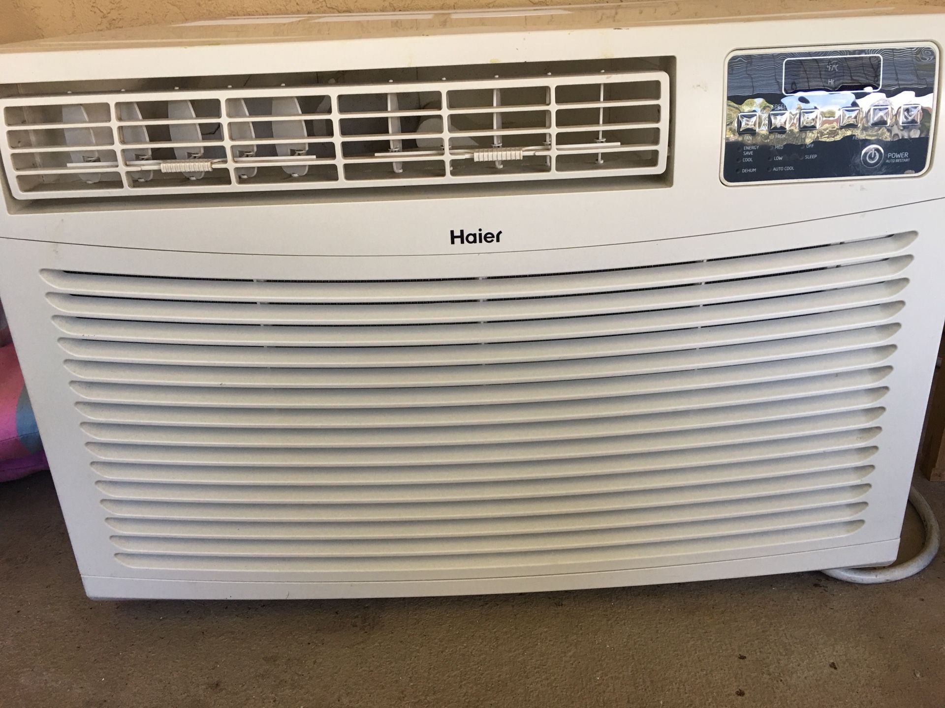 Haier 24000 BTU Window Air Conditioner with Remote 220v