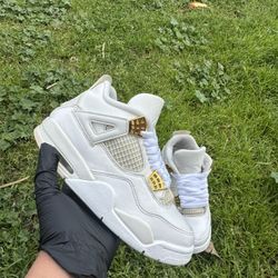 Jordan 4 Retro 