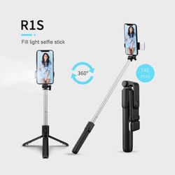 Portable Bluetooth Selfie Stick Tripod Holder with Remote Shutter Fill Light Extendable Wireless
