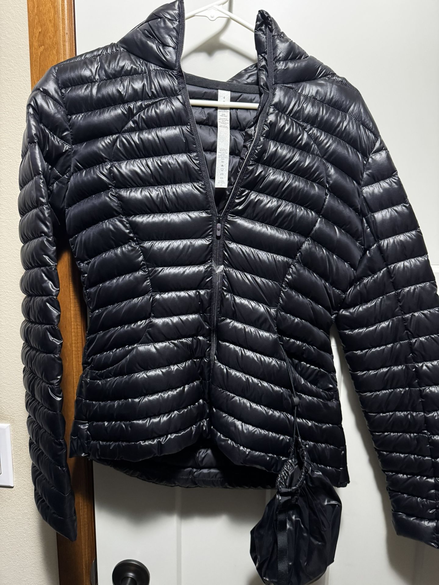 Lululemon Packable Jacket Women’s Size 4