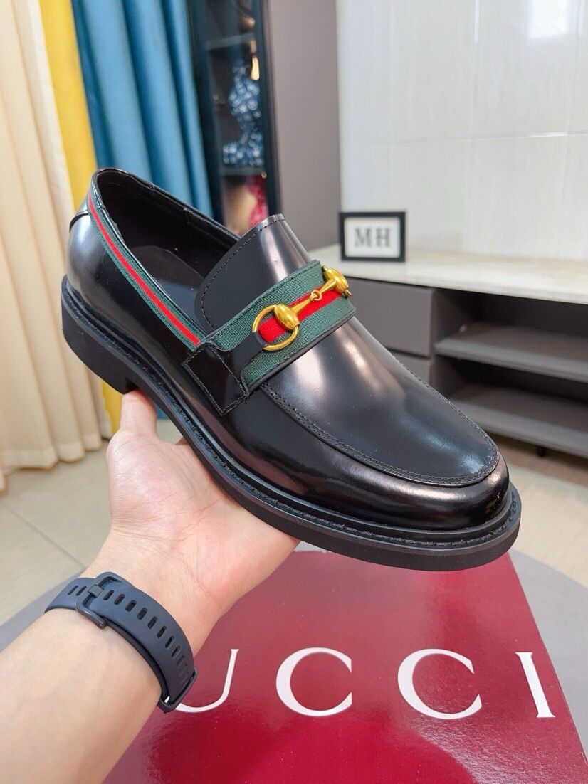 Men's leather shoes New 9