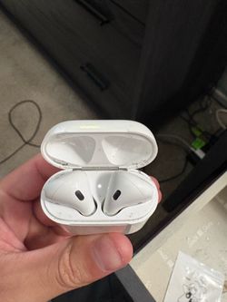 AirPods