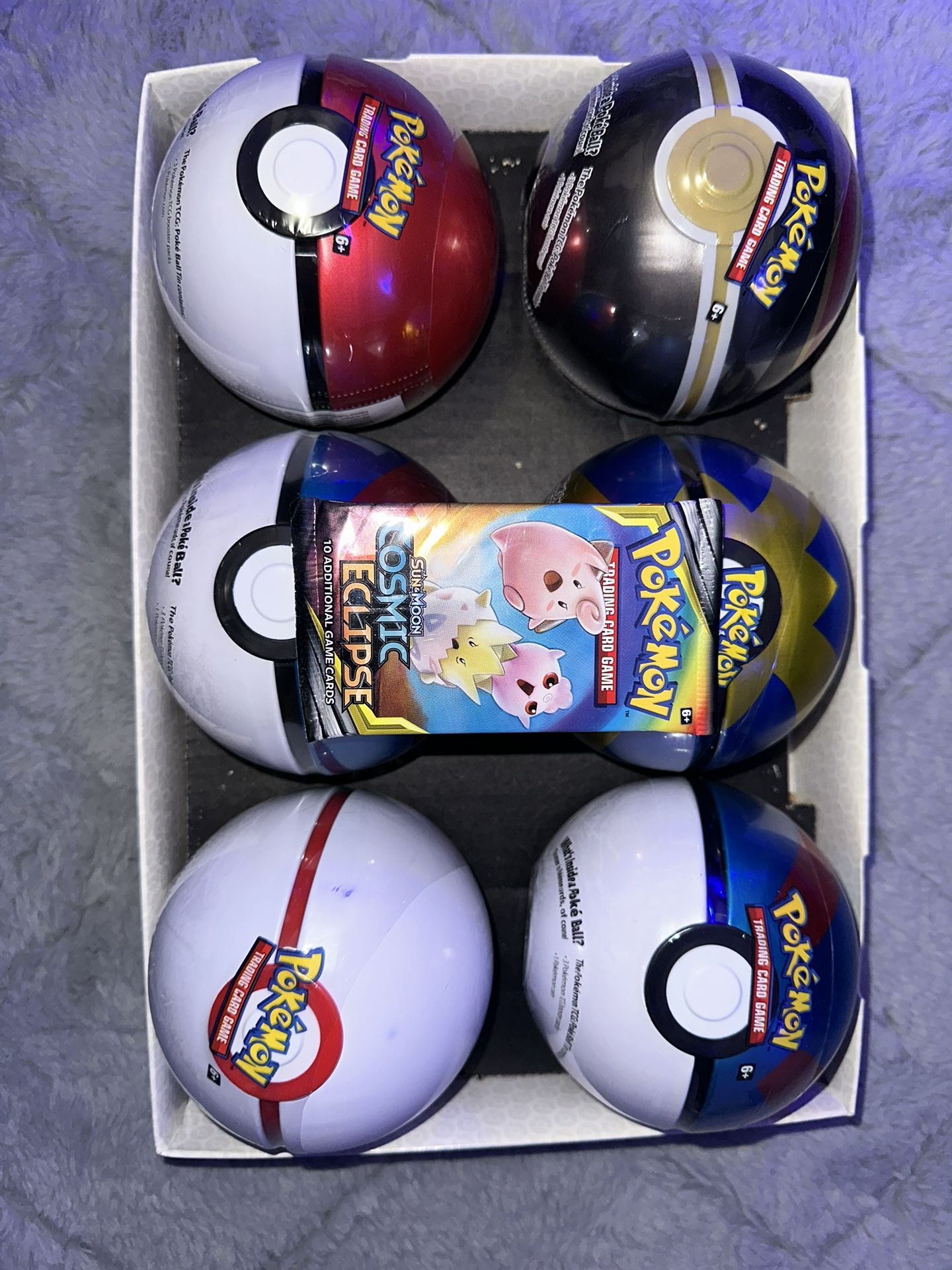D21 Pokemon Tins (Cosmic Eclipse)