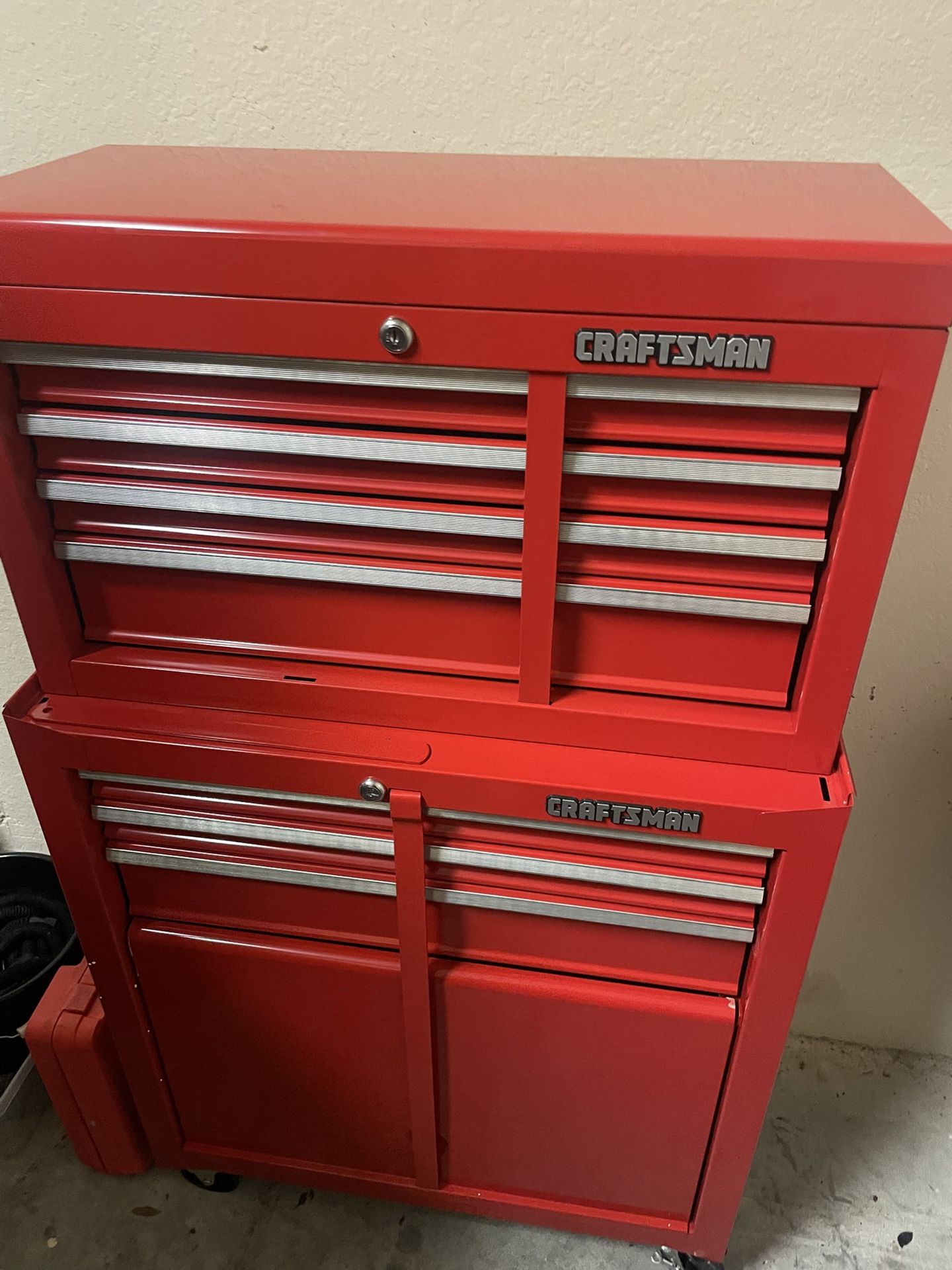 Craftsman Roller Tool Box