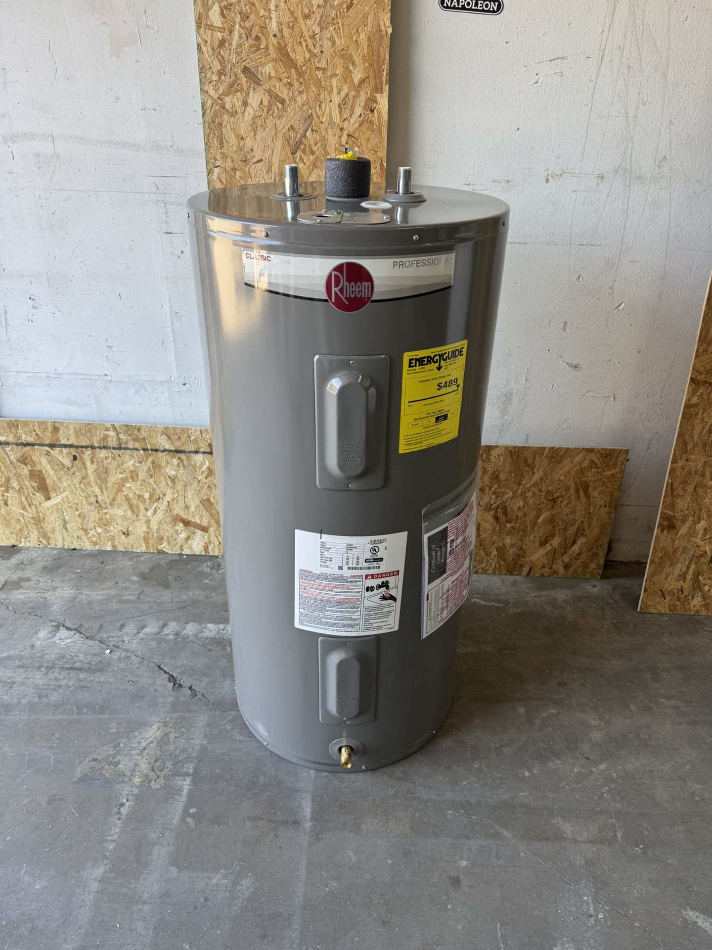 Rheem PROE50 M2 RH95 Classic 50 Gallon Medium Residential Electric Water Heater