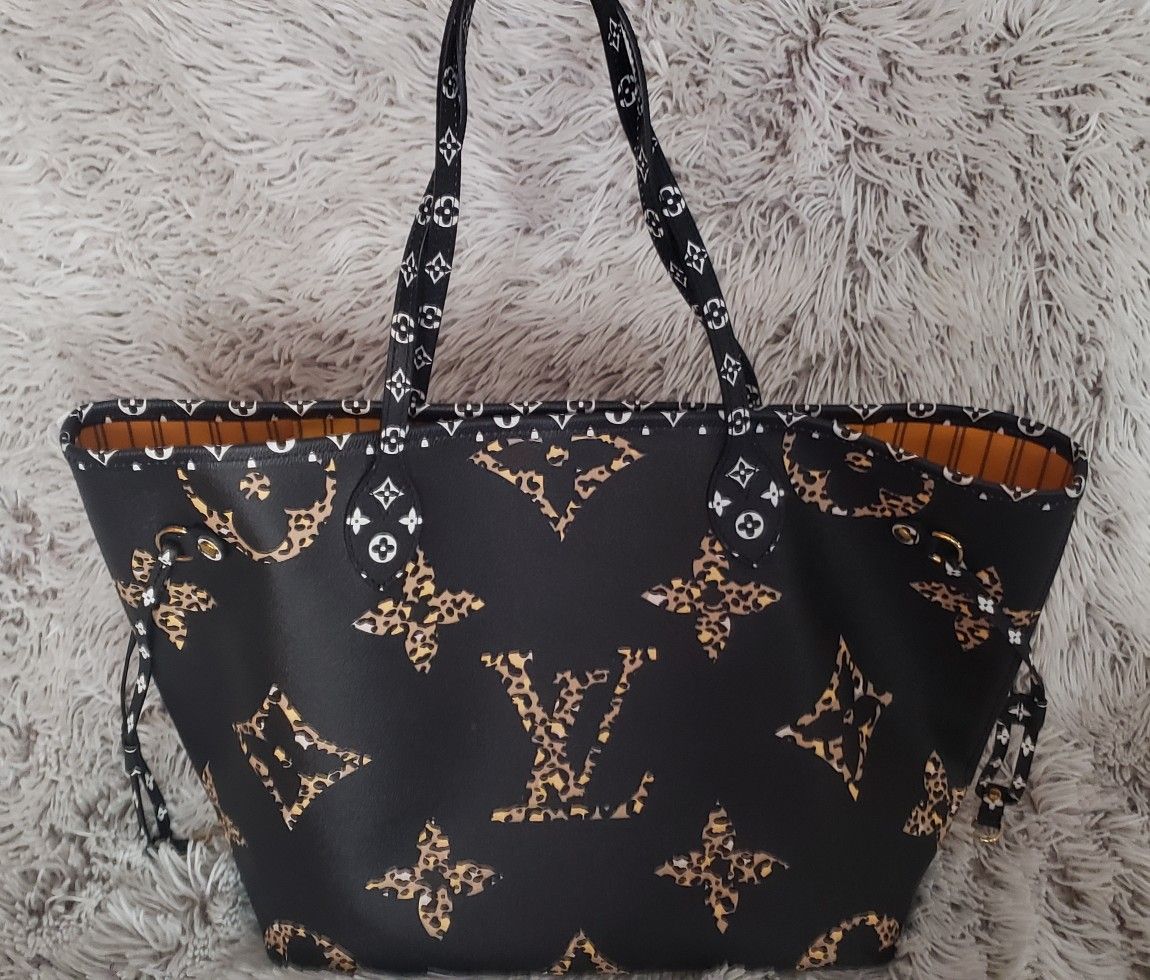Designer tote!!