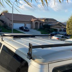 Ford Econoline Travel Van 2012, 200w Solar/Powerstation, wired for 12/110v 5-passenger Seating, 5gal H20 + Port-potty. 115k miles/new Trans @ 100k