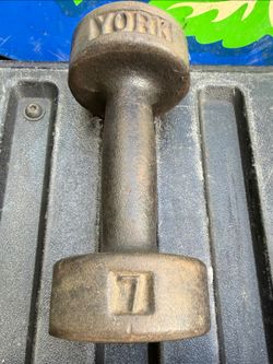 YORK SINGLE  7 POUND  ROUND HEAD  DUMBBELL