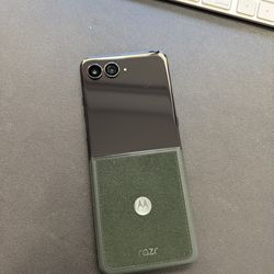 Motorola Razr Ultra (60 Ultra)