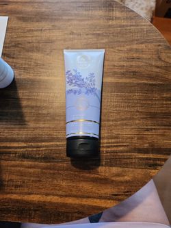 Bath & Body Works Moisturizing Body Wash 10 oz Lavender + Vanilla