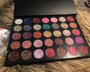 Kara palette