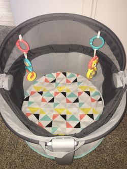 Fisher price dome travel bed play pen