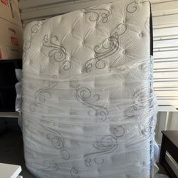 Queen Mattress Box Spring & Frame