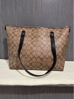 Coach Signiture Tote ✨
