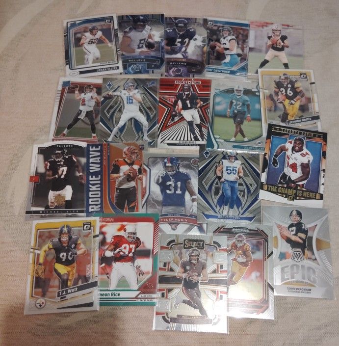 NFL FOOTBALL CARDS