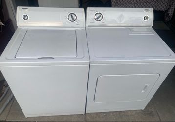 Whirlpool washer and electric dryer