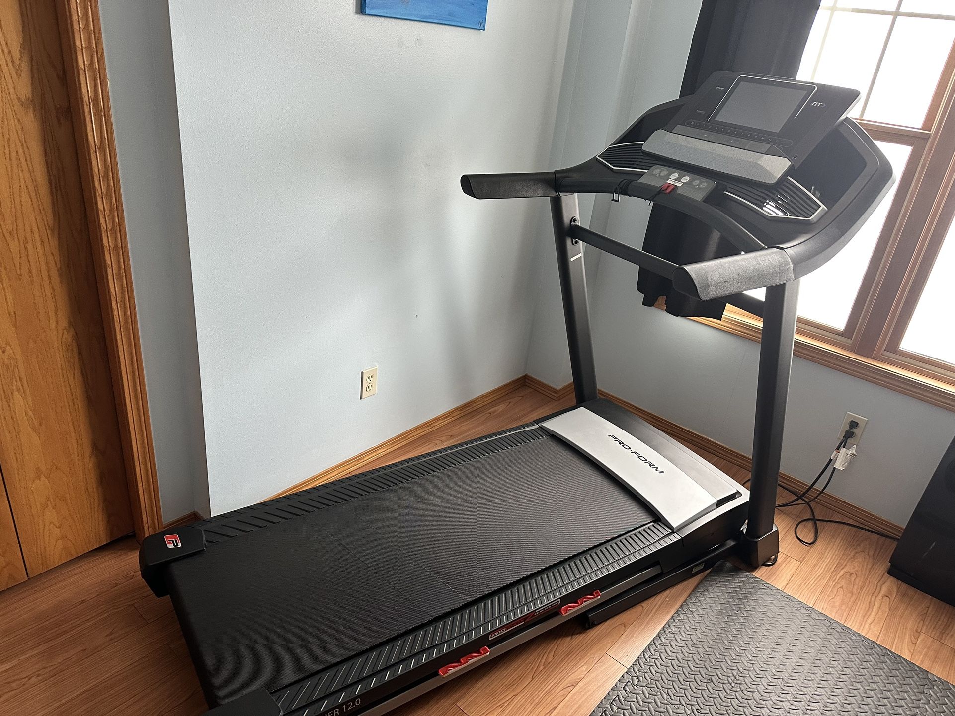 New IFit Treadmill