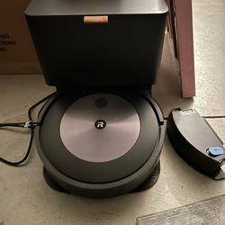 iRobot Roomba Combo J5+ Vacuum + Mop