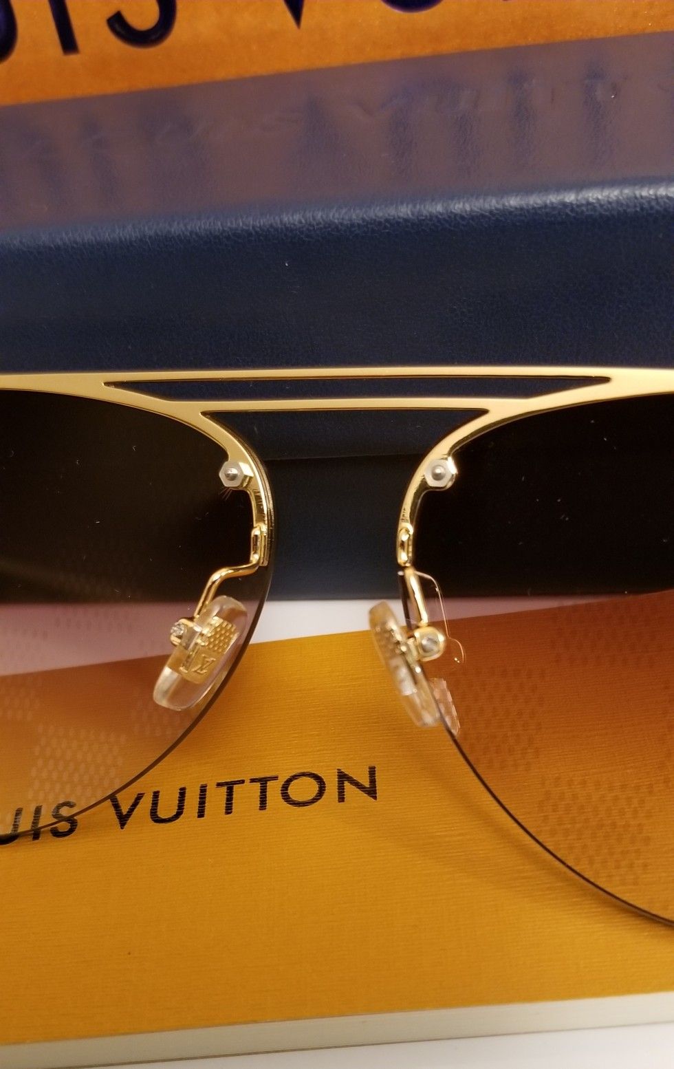 Louis Vuitton Gold Clockwise Sunglasses - Ann's Fabulous Closeouts