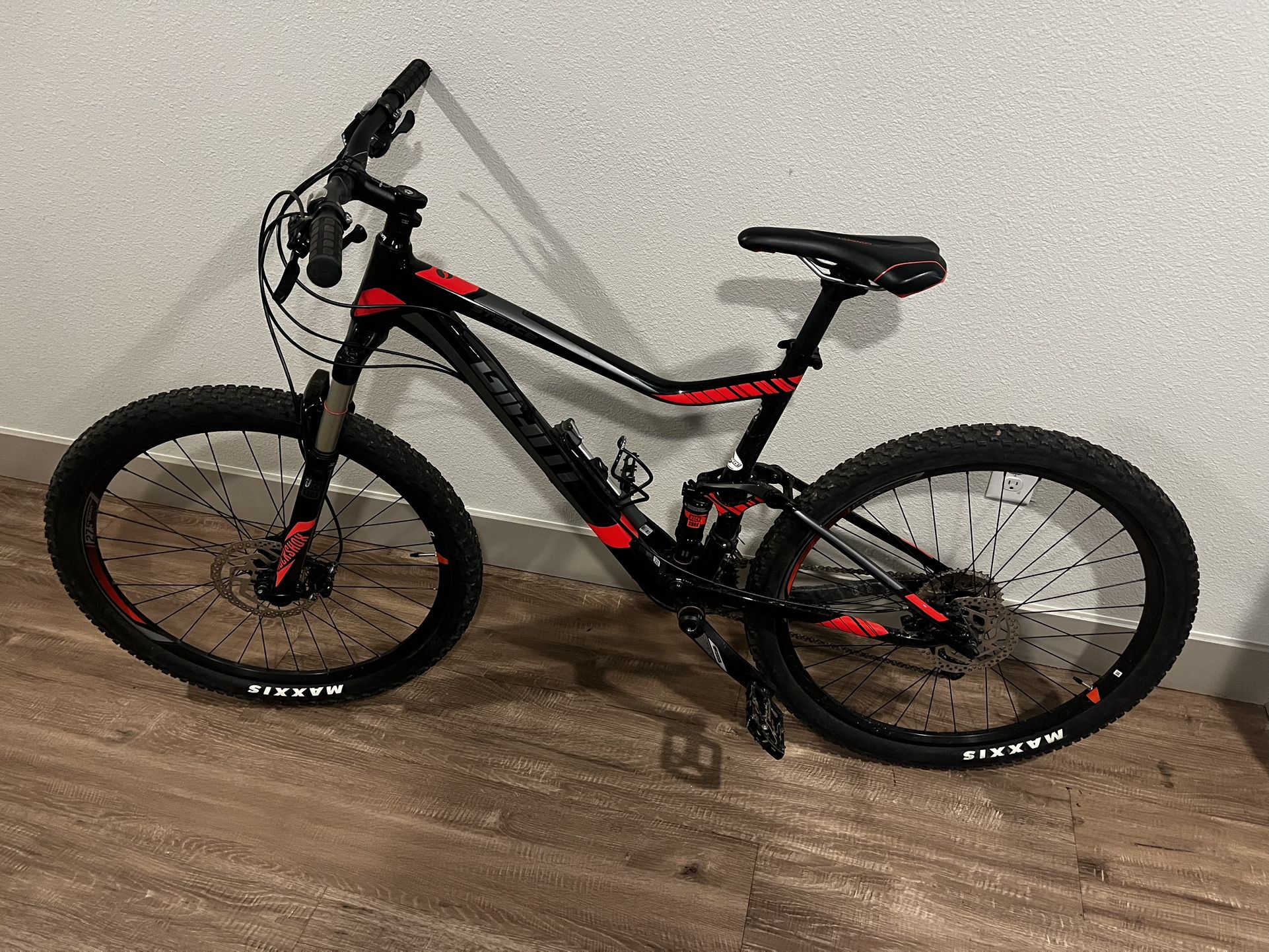 Mountain Bike 2017 Giant Stance 2 for Sale in Centennial CO OfferUp