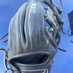 A1K Wilson Baseball Glove