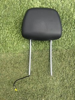 Head Rest 08-11 Benz C300