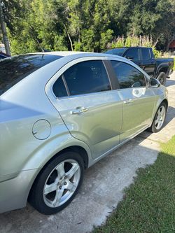 Chevrolet sonic 2014