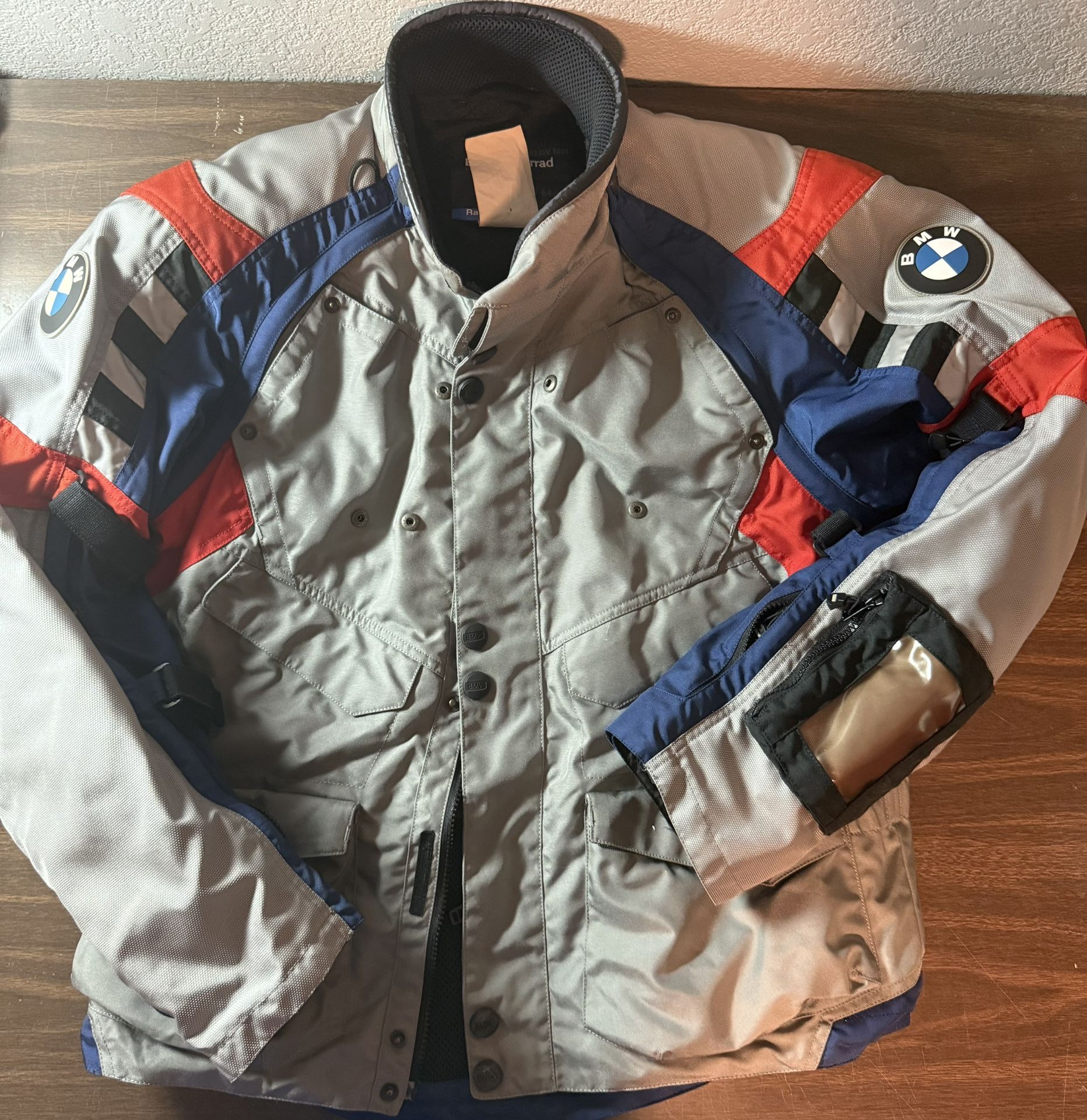 BMW Motorrad Rallye 3 Grey Blue Red Jacket Men’s Motorcycle sz 50 Padded